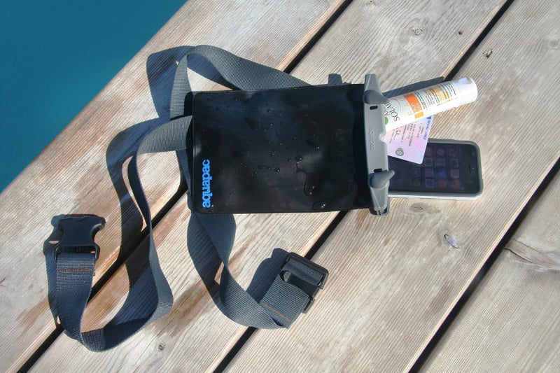 aquapac حقيبة مائية متعددة الاستخدامات بحزام وحبل حمل، 5" × 7"، 13 × 18 سم، للخرائط، الهواتف، المستندات، مقاومة للماء حتى 10م / 30 قدم، مع حزام وحبل عنق - Image 4